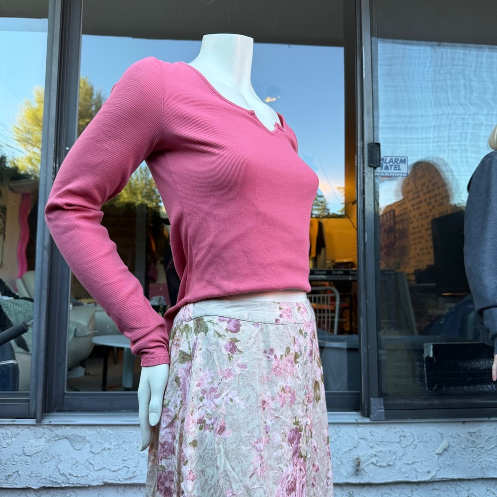 Old Navy Long Sleeve Top Split Neck Ribbed Knit Curved Hem Rose Pink Tall Size M - Picture 14 of 16